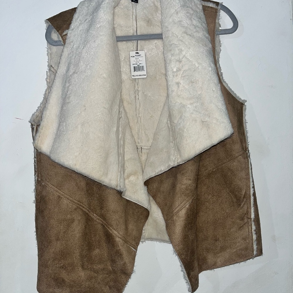 NWT Lisa International Brown and Cream Vest